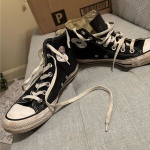 Converse high top shoe. Men size 6